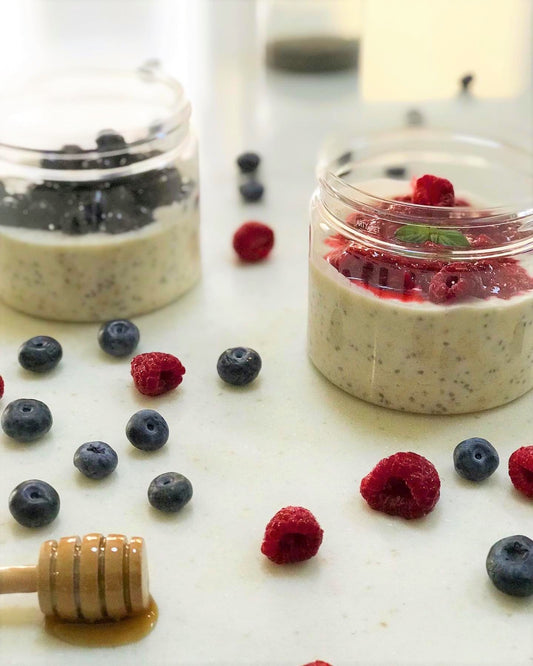 berry overnight oats