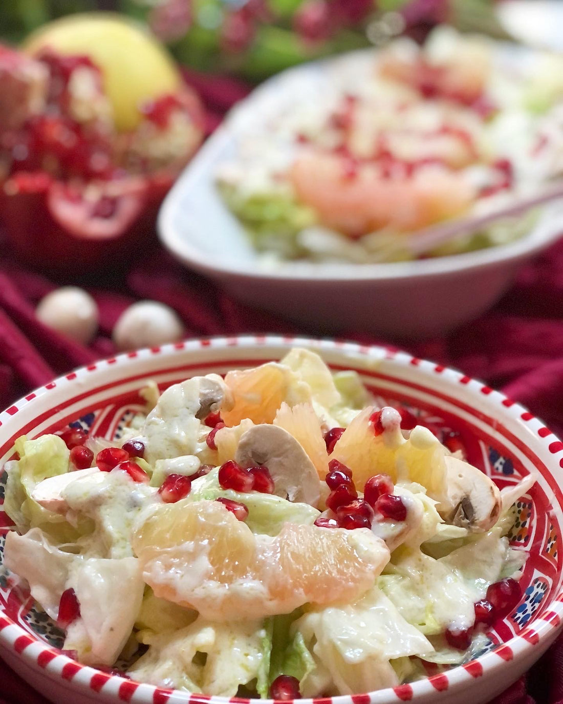 Pomelo and Pomegranate Salad سلطة الرمان والبوملي