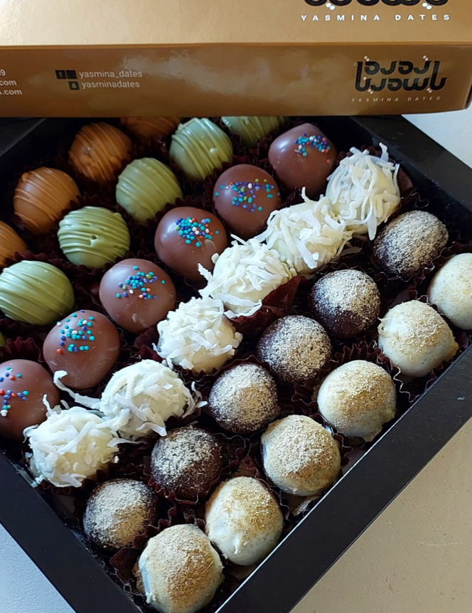 Date Gifts by Yasmina