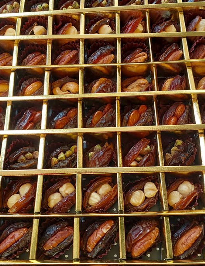 Date Gifts by Yasmina